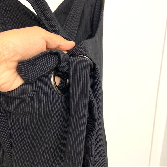 J.O.A Revolve Black Romper Womens Small - Picture 6 of 8